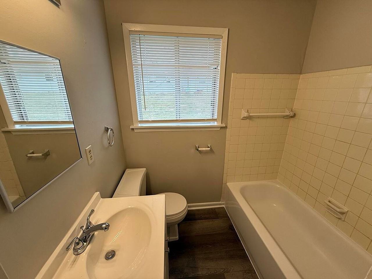 7309 N Moberly Dr #B - Photo 2 of 19