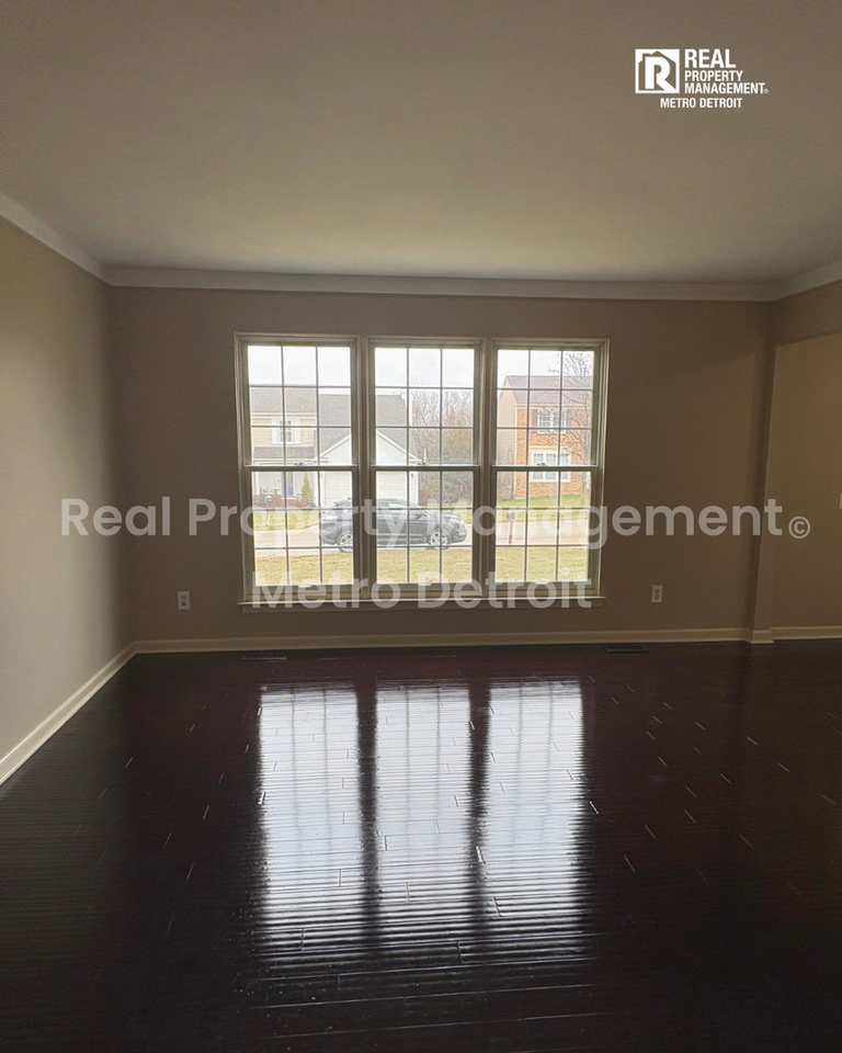 172 Parsons Ln - Photo 4 of 23