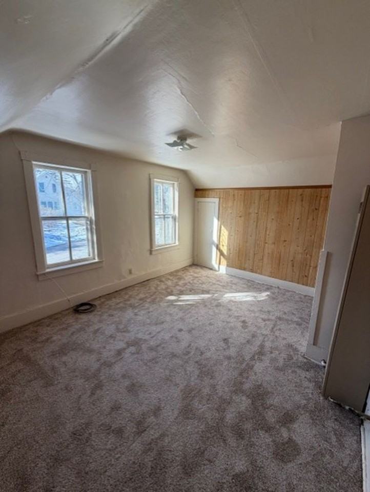 620 N 10th St - Photo 2 of 7