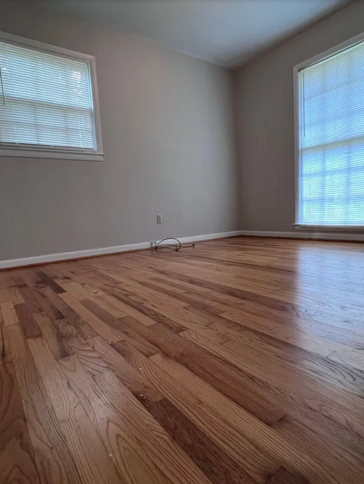 1702 Highland Pl - Photo 6 of 10