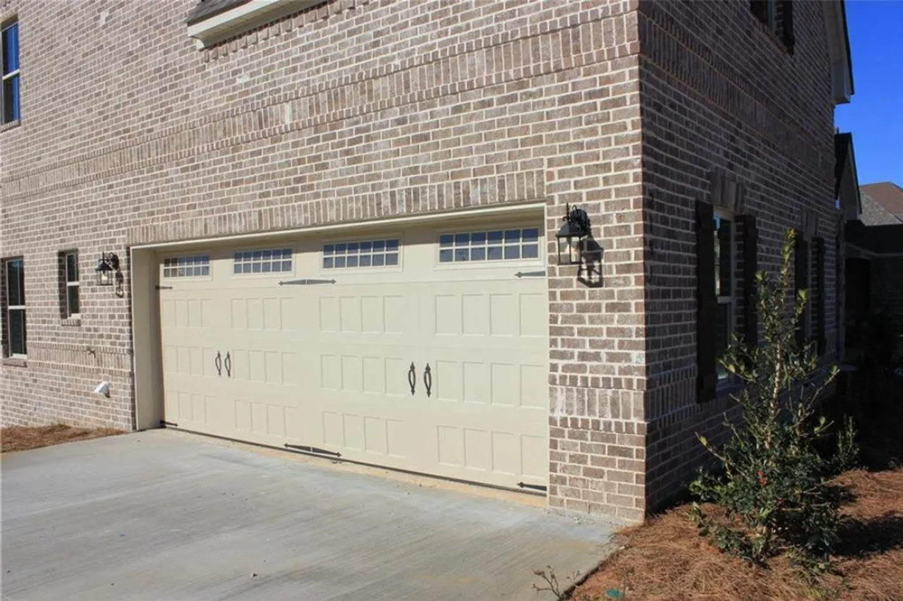 2193 Watts Way - Photo 3 of 24