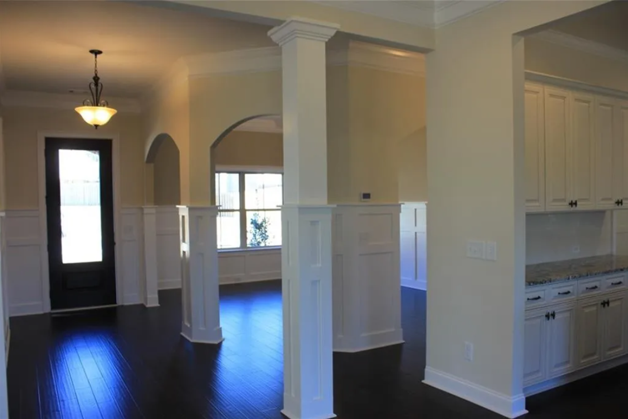 2193 Watts Way - Photo 6 of 24