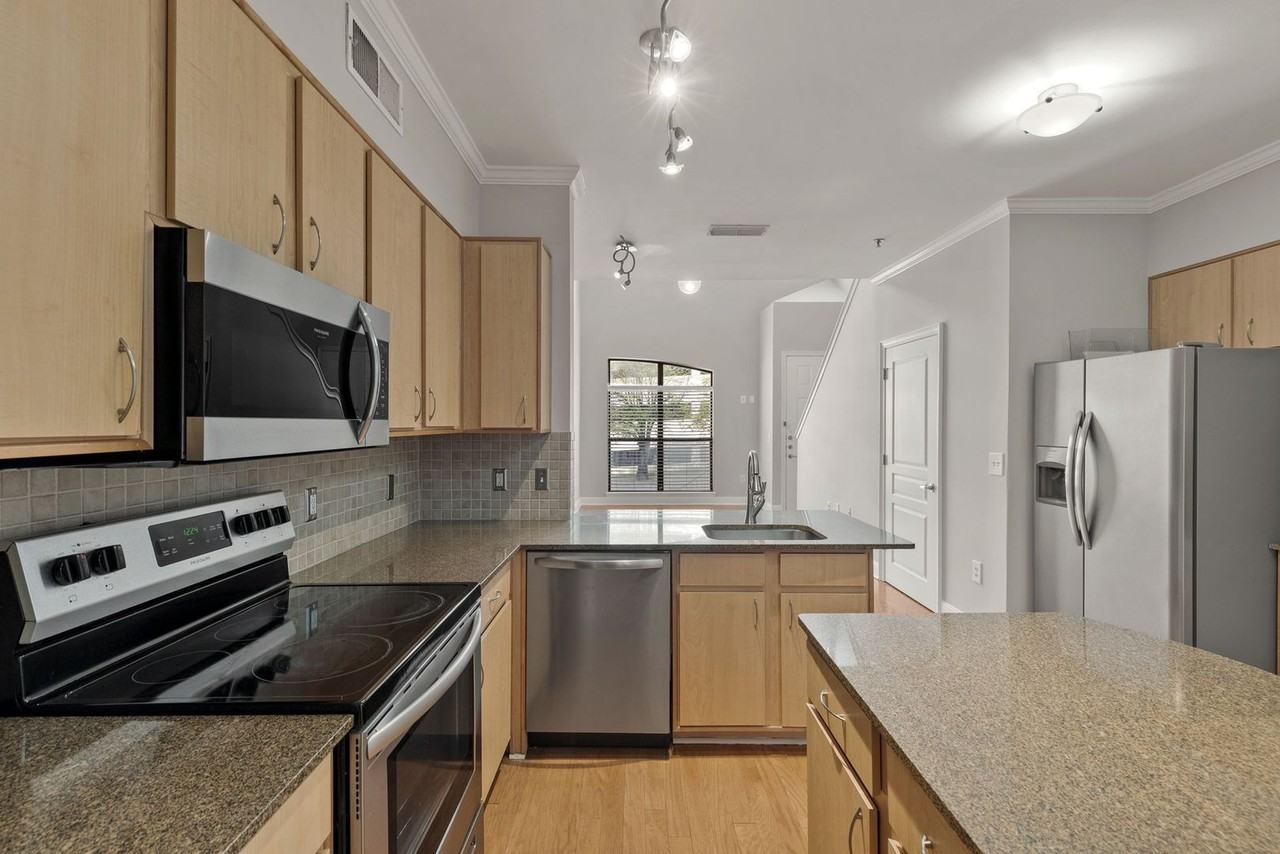 1803 Broadway #108 - Photo 5 of 22