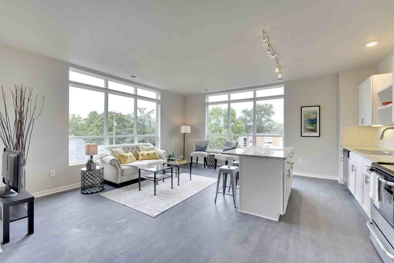 The Curtis - Photo 3 of 17