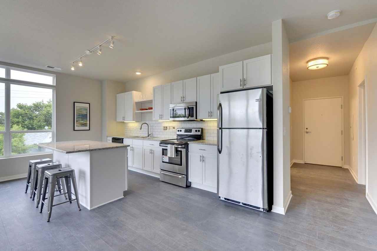 The Curtis - Photo 4 of 17