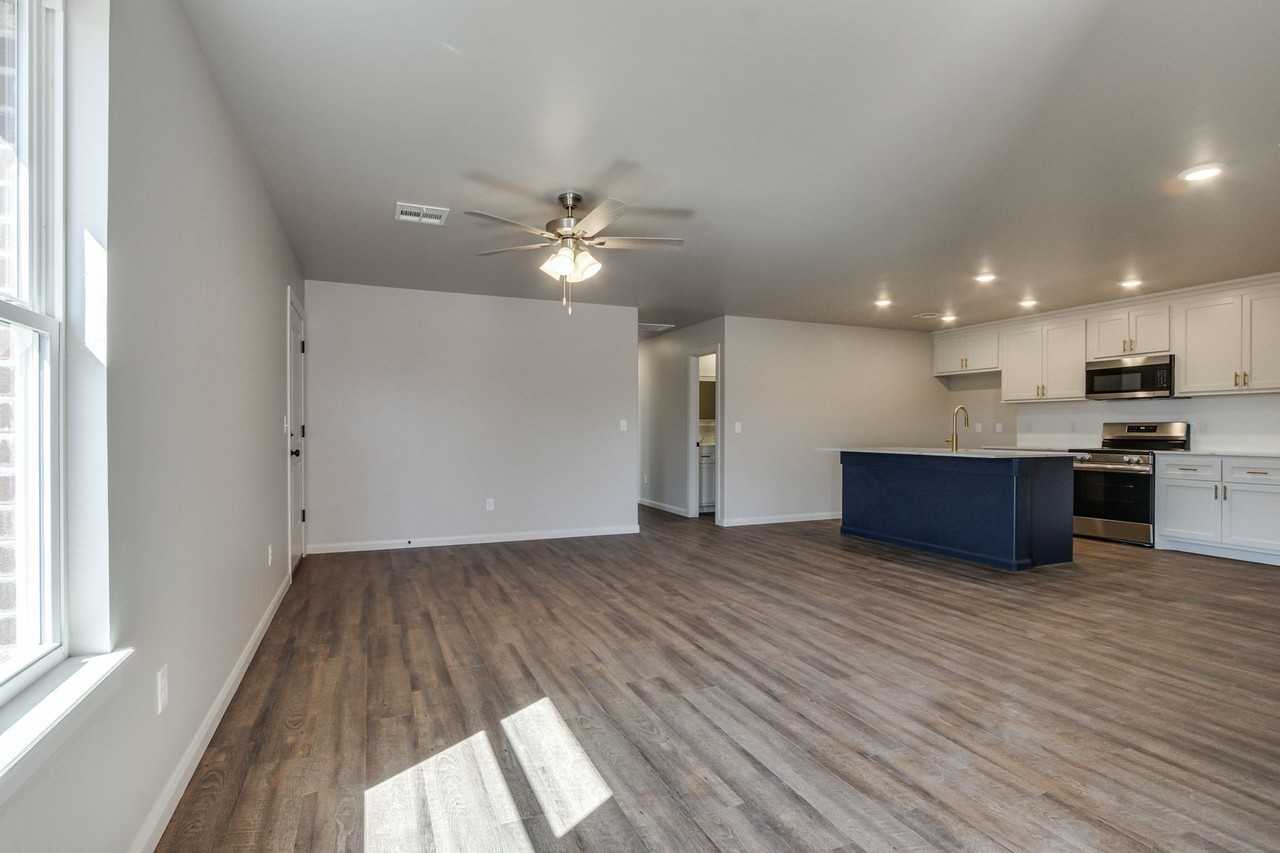 313 313 Dooley Creek Lane - Photo 5 of 43