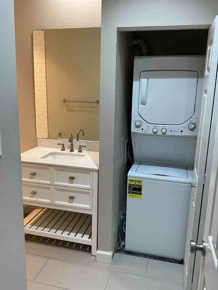 3867 Botanical Ave - Photo 2 of 17