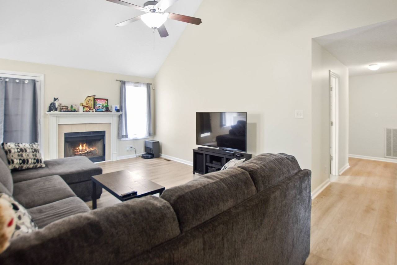 3847 Margie Ct - Photo 2 of 16