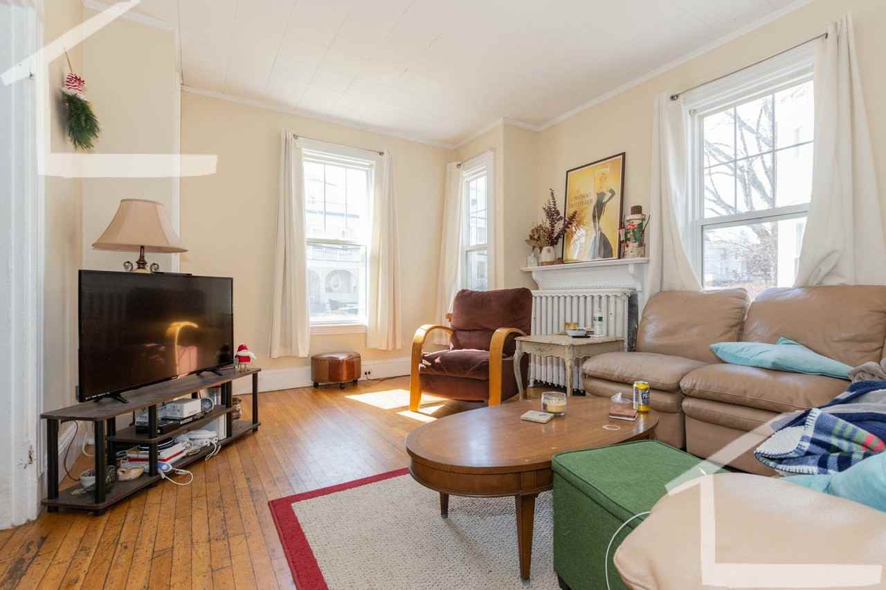 15 Bennett St - Photo 4 of 19