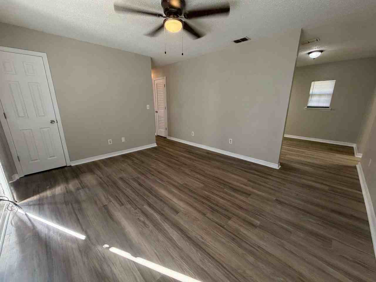 1550 Tangelo Dr - Photo 6 of 17