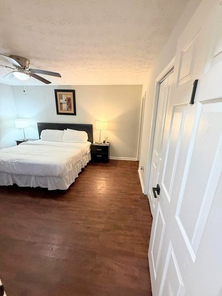 5405 Glen Haven Dr - Photo 2 of 22