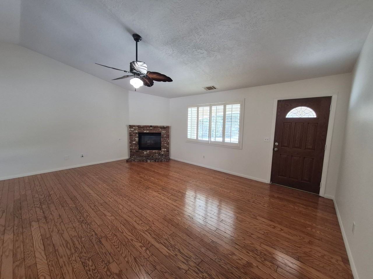 54822 El Prado Trl - Photo 2 of 12