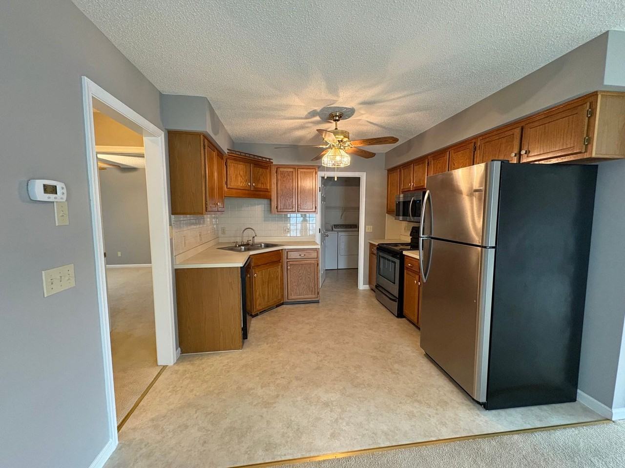 2354 Meadow Ct - Photo 5 of 19