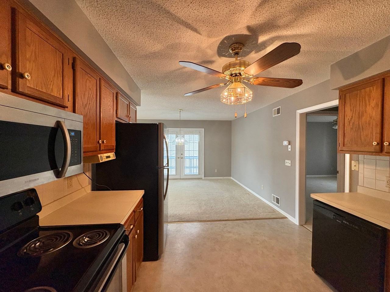 2354 Meadow Ct - Photo 6 of 19