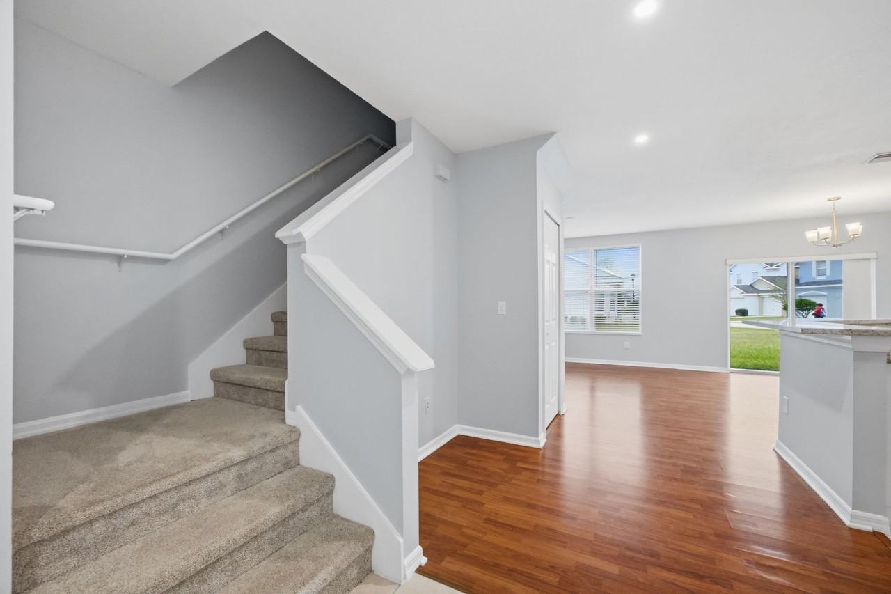 6407 Barksdale Way - Photo 6 of 47