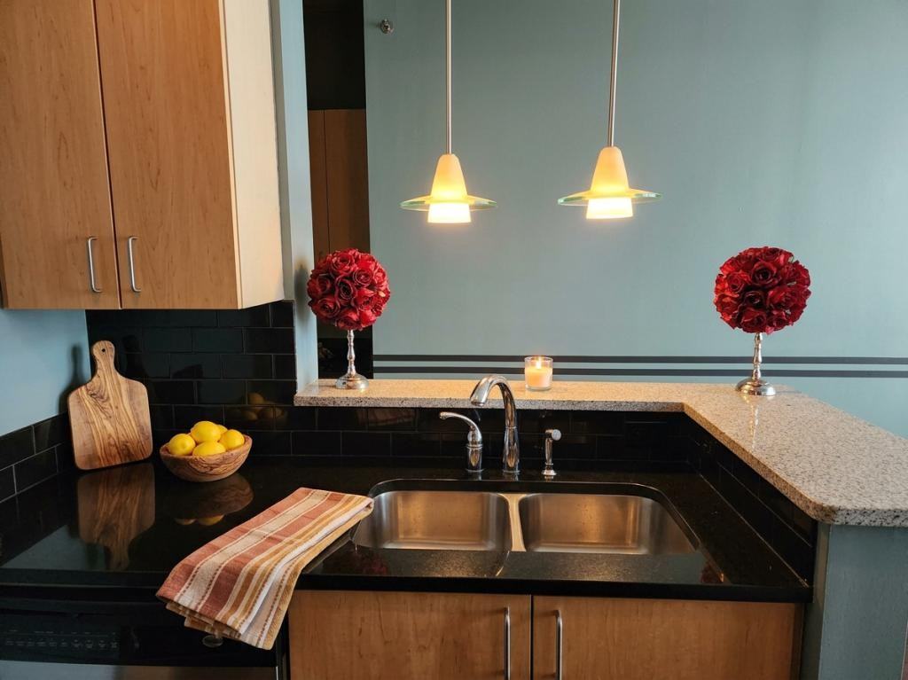 361 17th St Nw ##918 - Photo 3 of 27