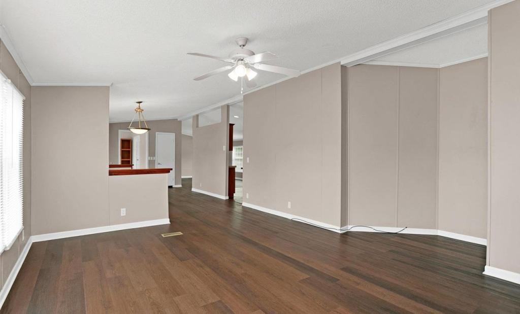 200 Preakness Dr - Photo 2 of 7