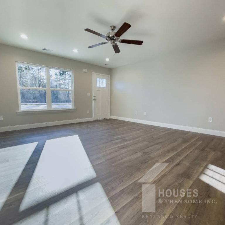 3116 Locust Hill Rd - Photo 3 of 18