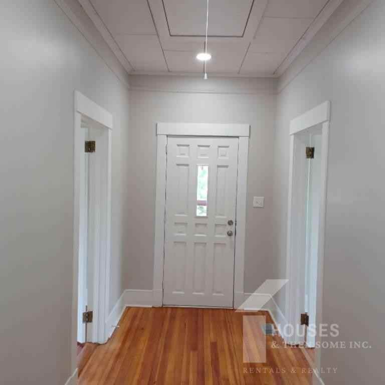 109 Fleming Ave - Photo 2 of 21