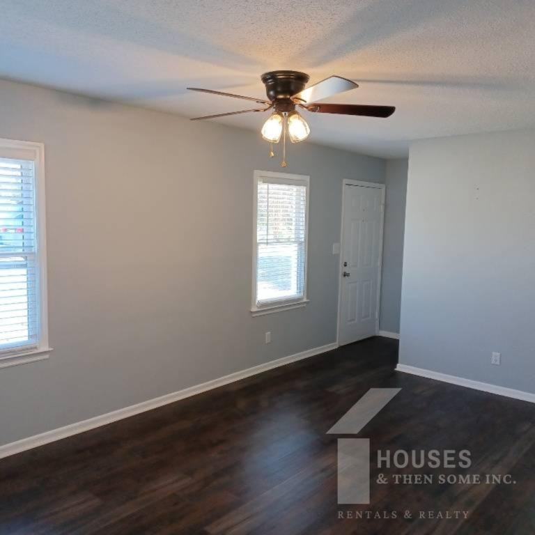 14 Baggott Rd - Photo 2 of 21