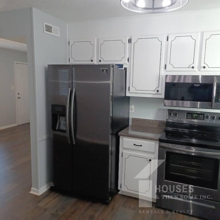 14 Baggott Rd - Photo 6 of 21