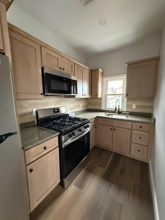 21 Jones St - Photo 2 of 10