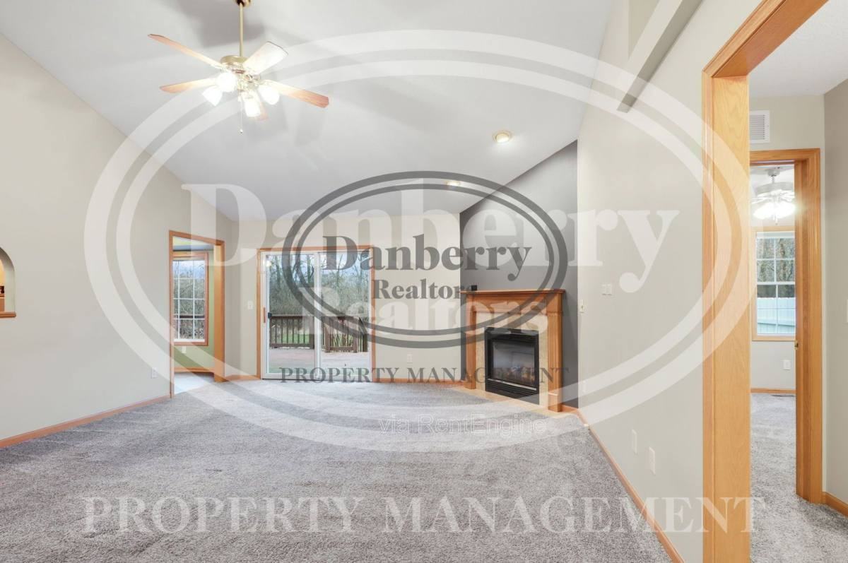 1564 Plum Creek Dr - Photo 7 of 8