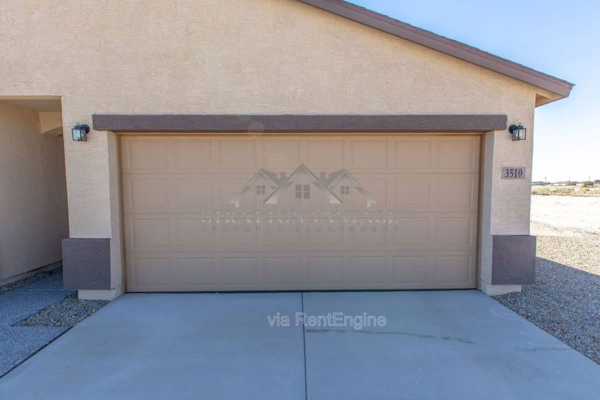 3510 N Mateo Dr - Photo 3 of 10