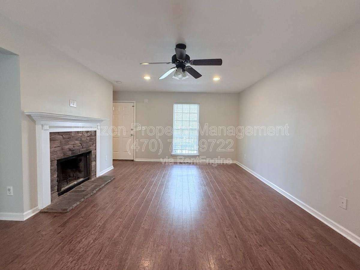 9295 Horseshoe Bnd - Photo 2 of 7