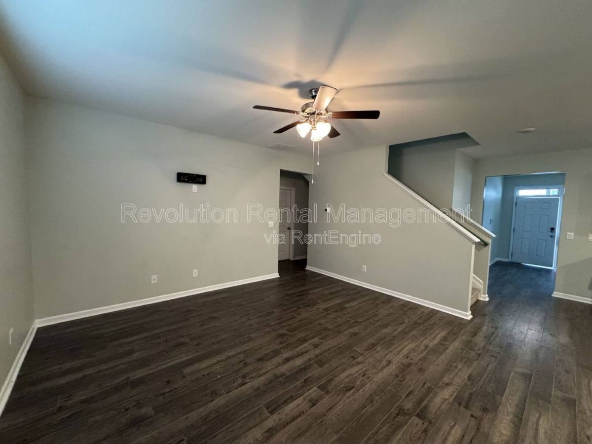 83 Echo Ct - Photo 3 of 10