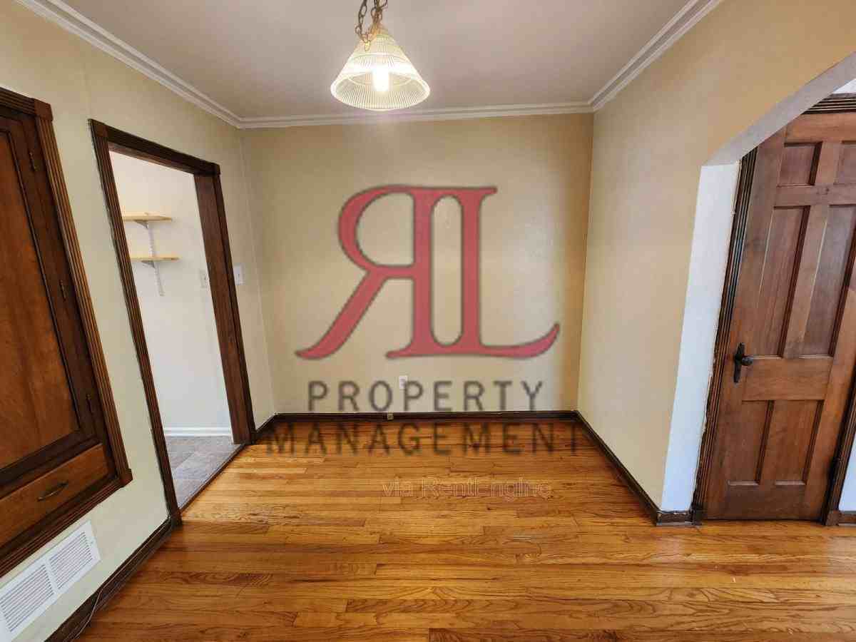 1088 NW Blvd #D - Photo 5 of 5