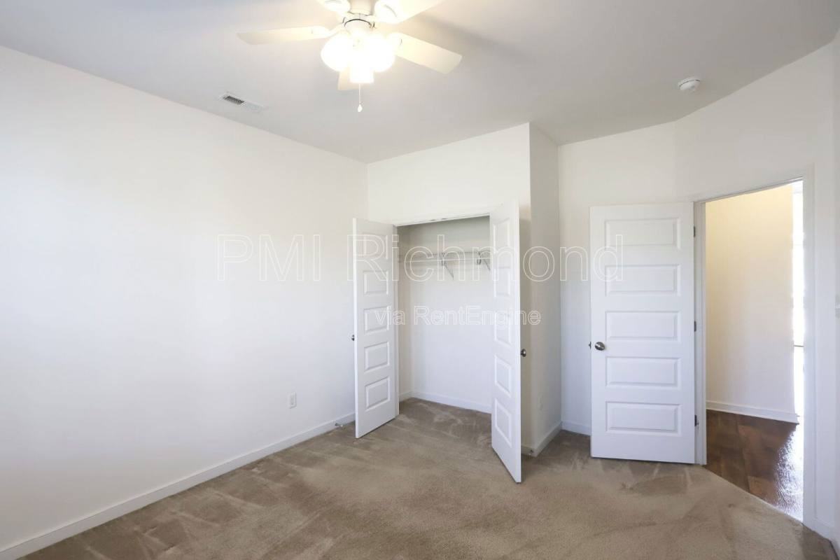 12005 Rubystone Dr - Photo 3 of 9