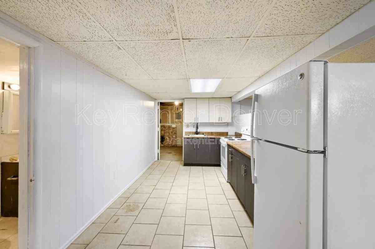 9406 W 57th Ave #6 - Photo 7 of 8