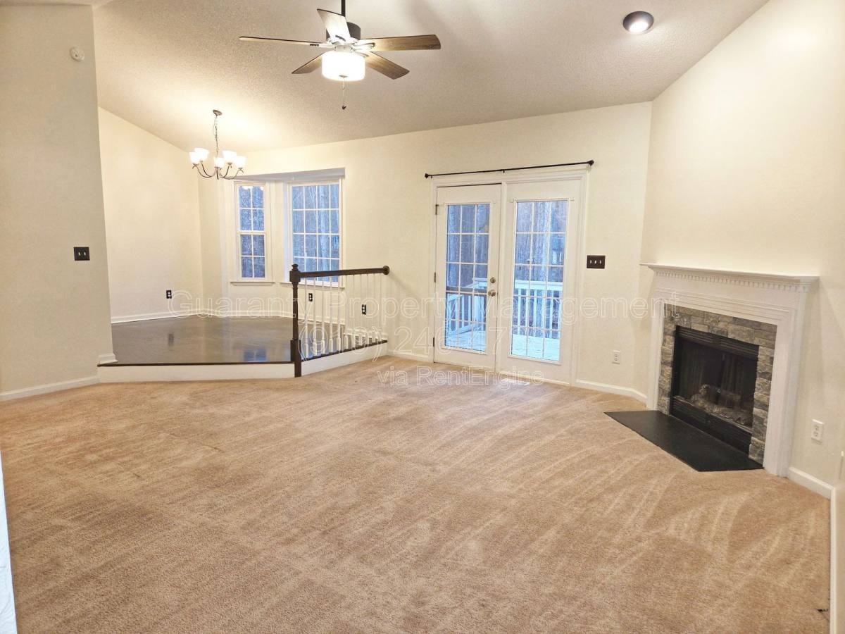 608 Bayleaf Cir - Photo 3 of 6
