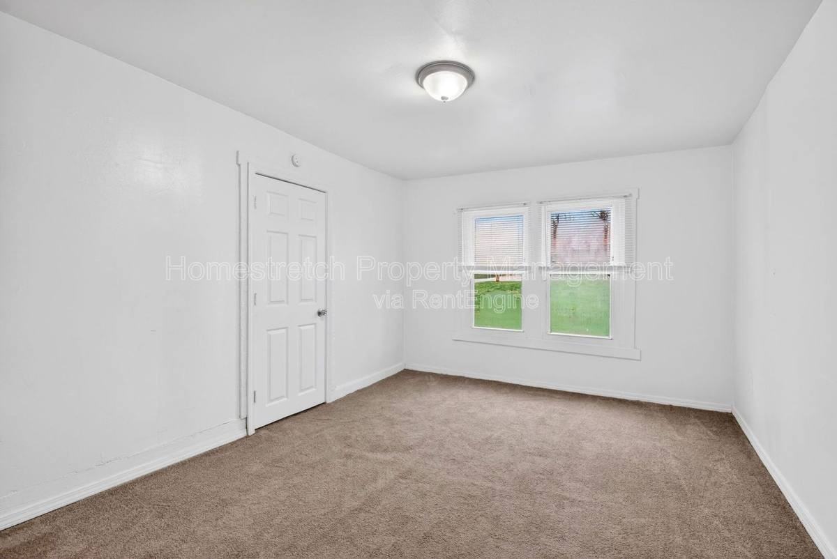 2008 Kappel Dr - Photo 3 of 10