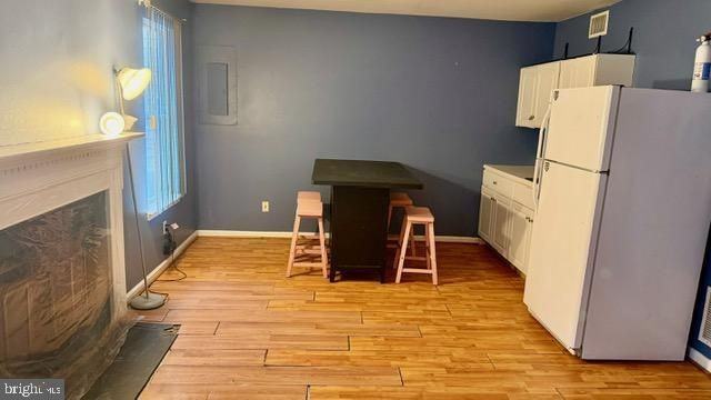 8502 Kernon Ct - Photo 3 of 6