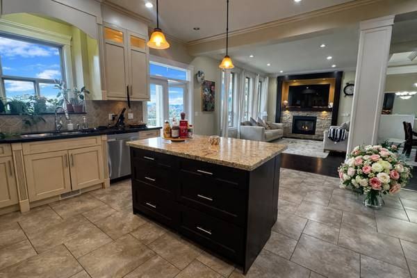 5536 189A Street - Photo 3 of 19