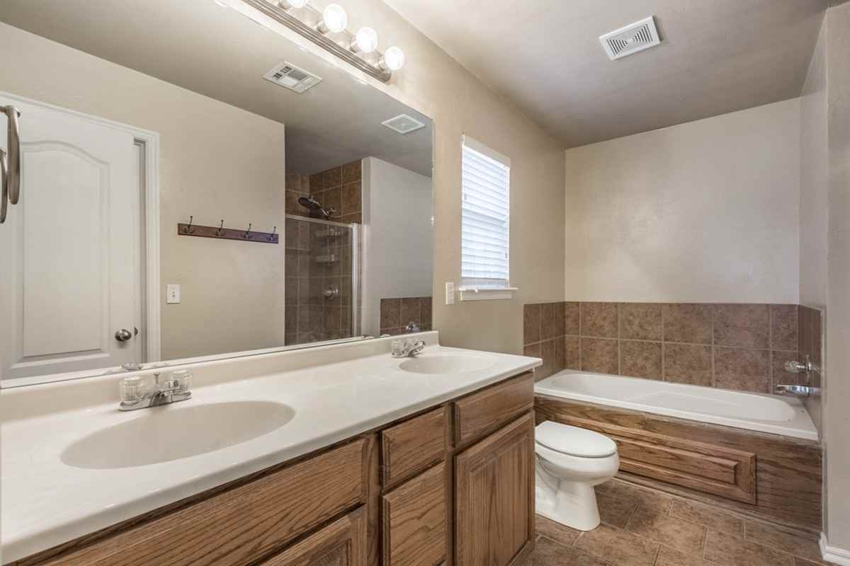 1028 Mollie Rausch Ln #14983837 - Photo 7 of 11