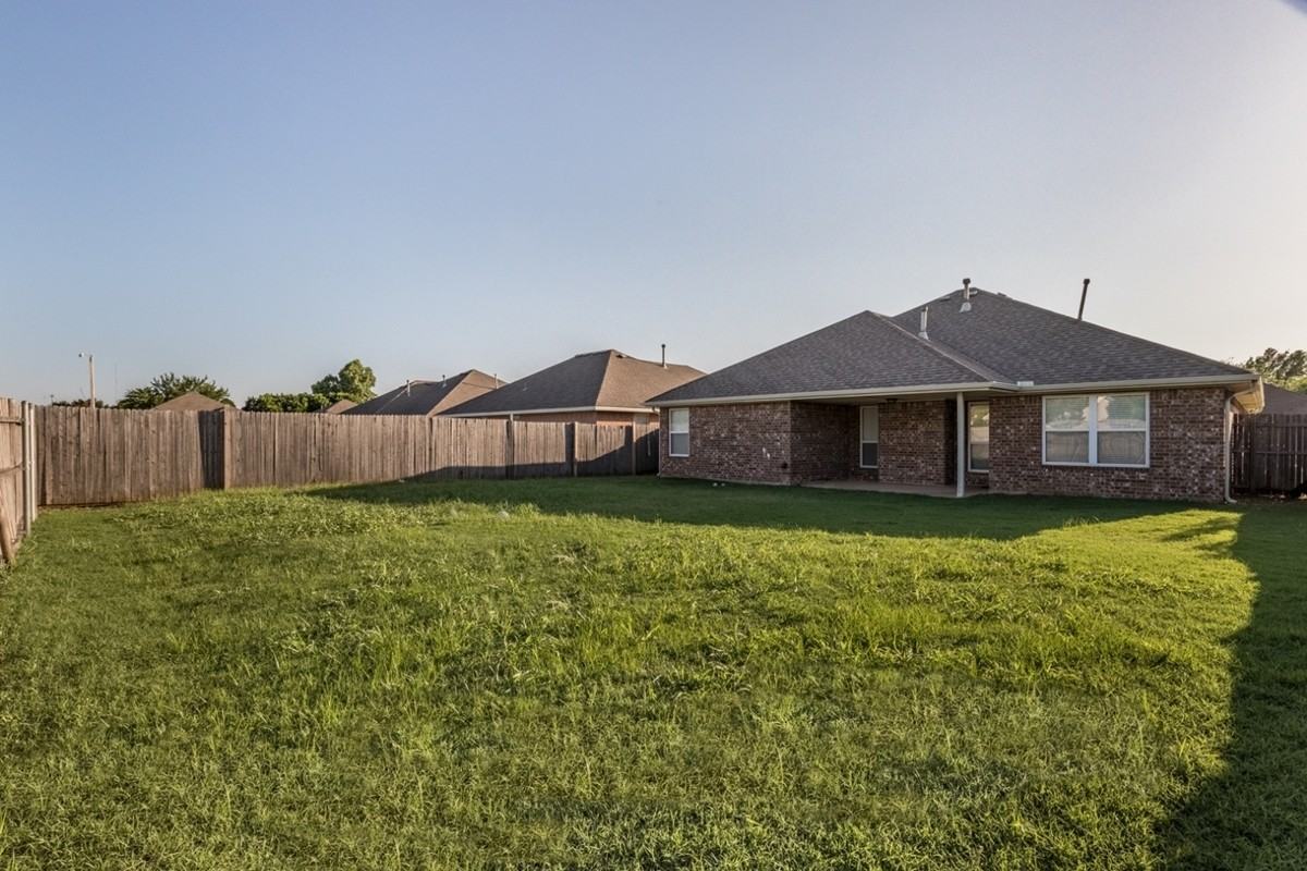 1028 Mollie Rausch Ln #14983837 - Photo 6 of 11