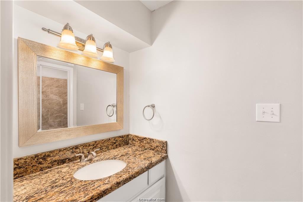 3101 Red Robin Loop - Photo 3 of 19
