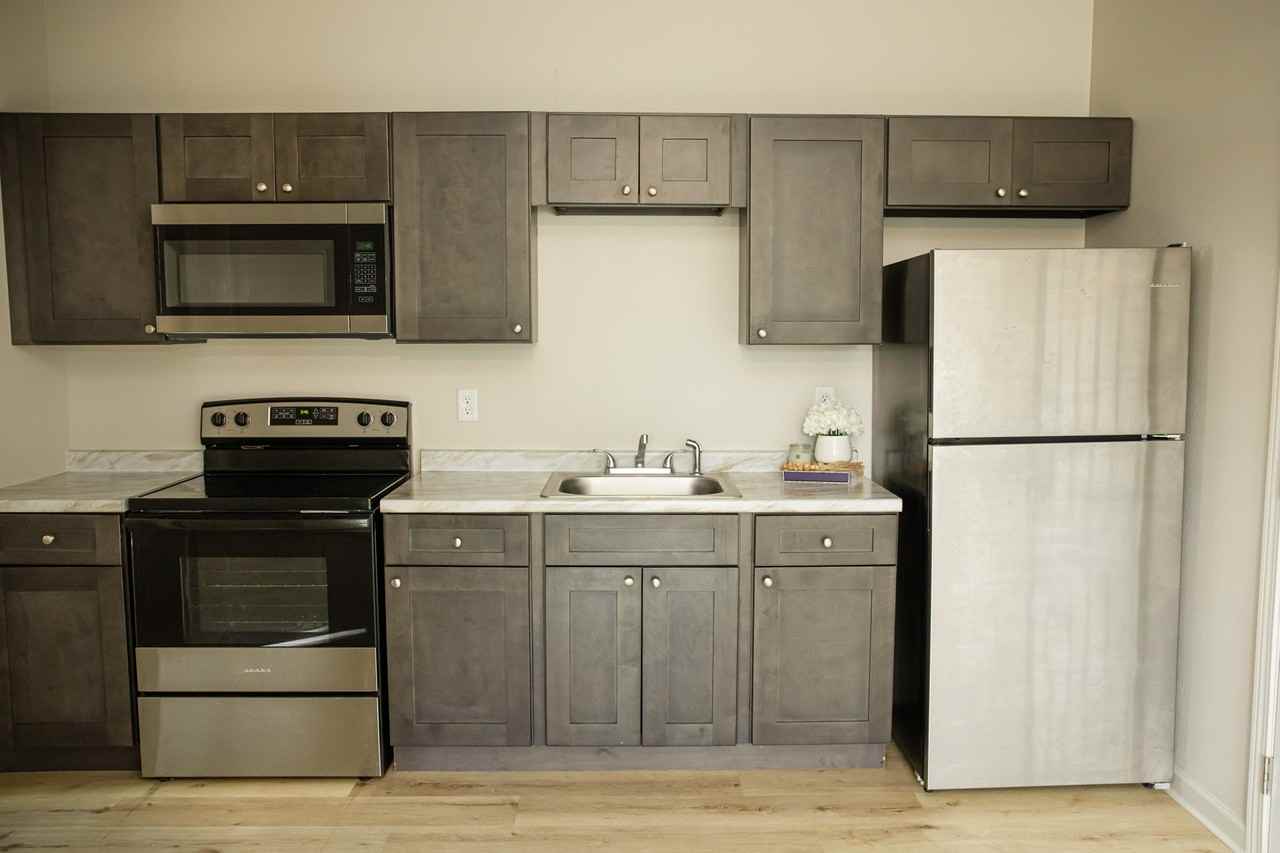 608 Hillcrest Pkwy #D103 - Photo 2 of 4