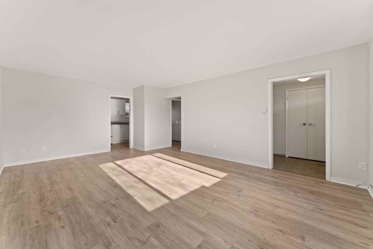 Seaway Townhomes - Photo 7 of 23