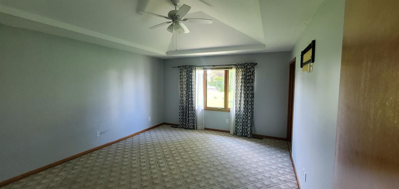 21391 Marina Cir #1 - Photo 4 of 11