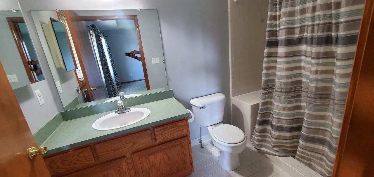 21391 Marina Cir #1 - Photo 5 of 11