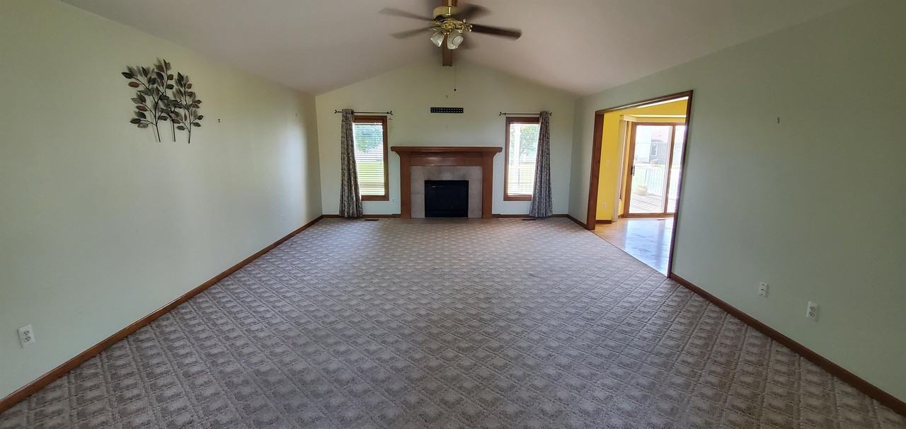 21391 Marina Cir #1 - Photo 3 of 11