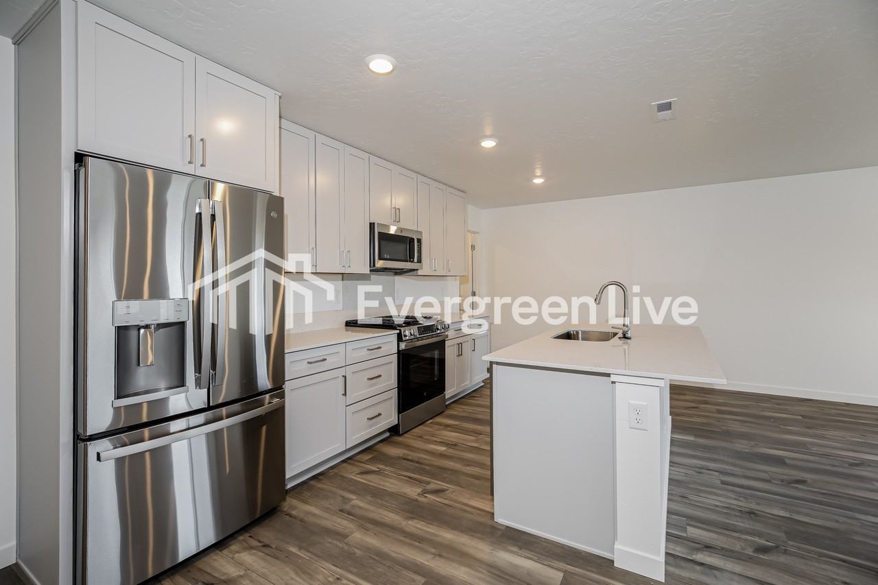 15206 Nimbus Way - Photo 5 of 16