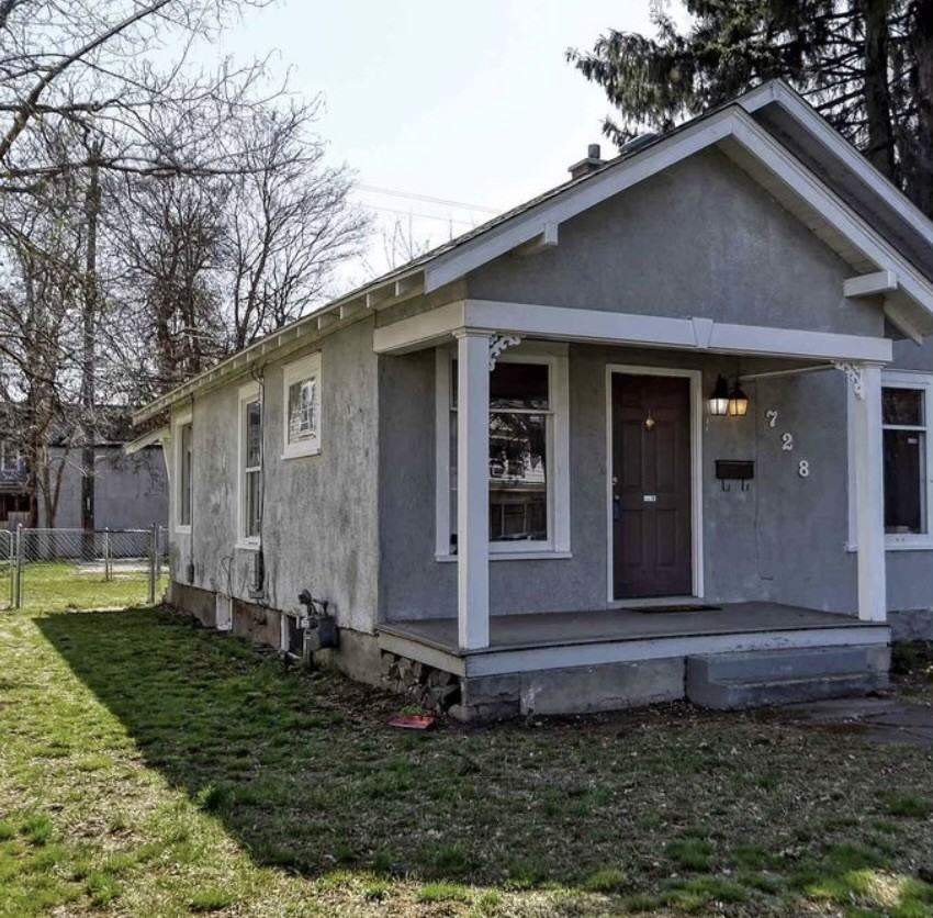 728 E Ermina Ave - Photo 4 of 10