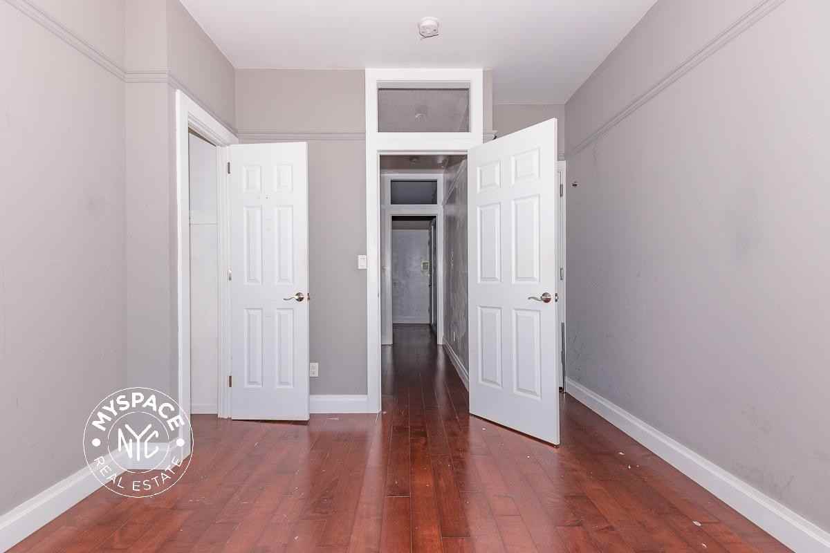 290 Harman St #2LF - Photo 3 of 7