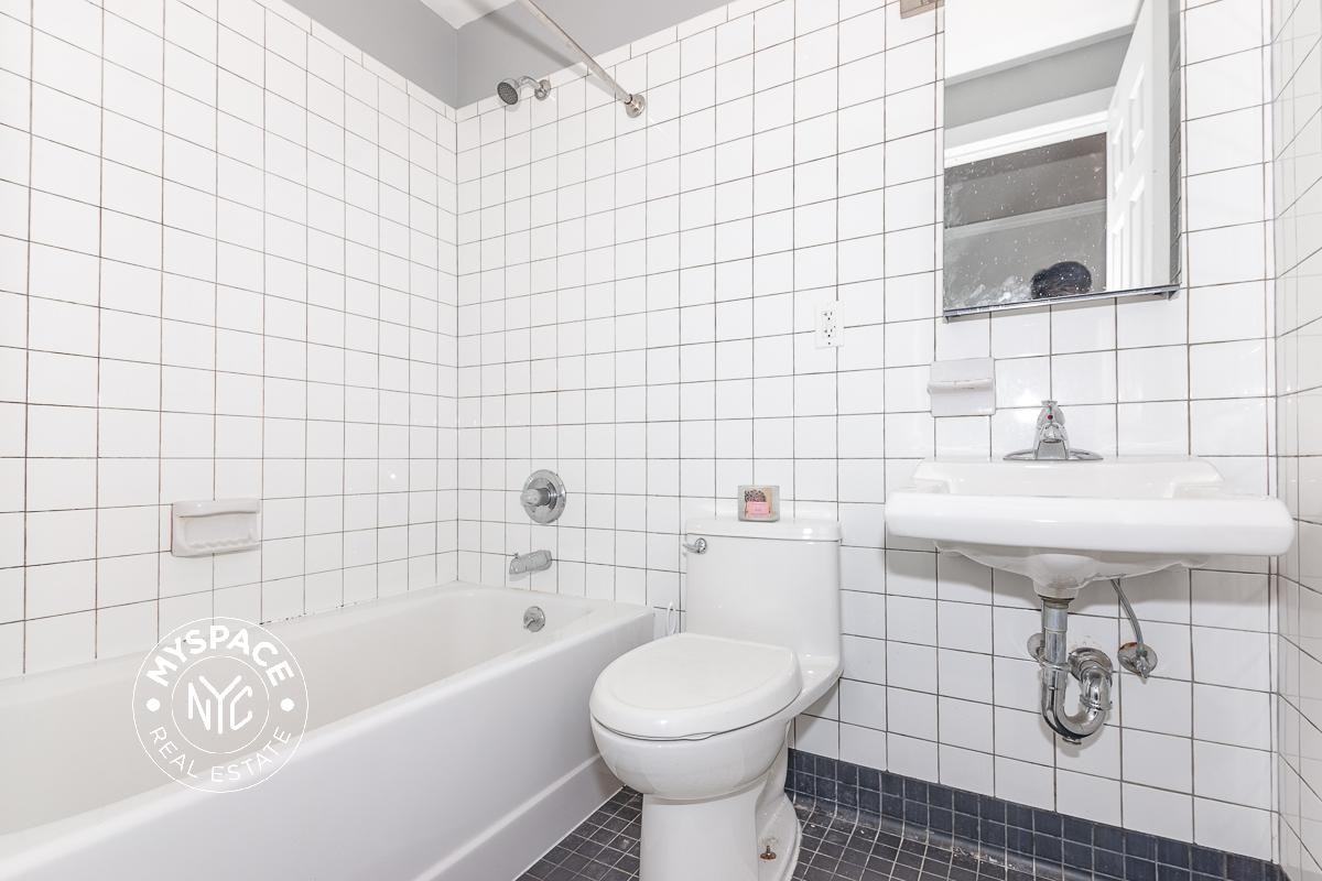 290 Harman St #2LF - Photo 6 of 7