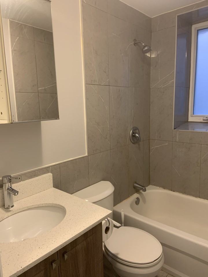 560 Bathurst St #101 - Photo 6 of 11